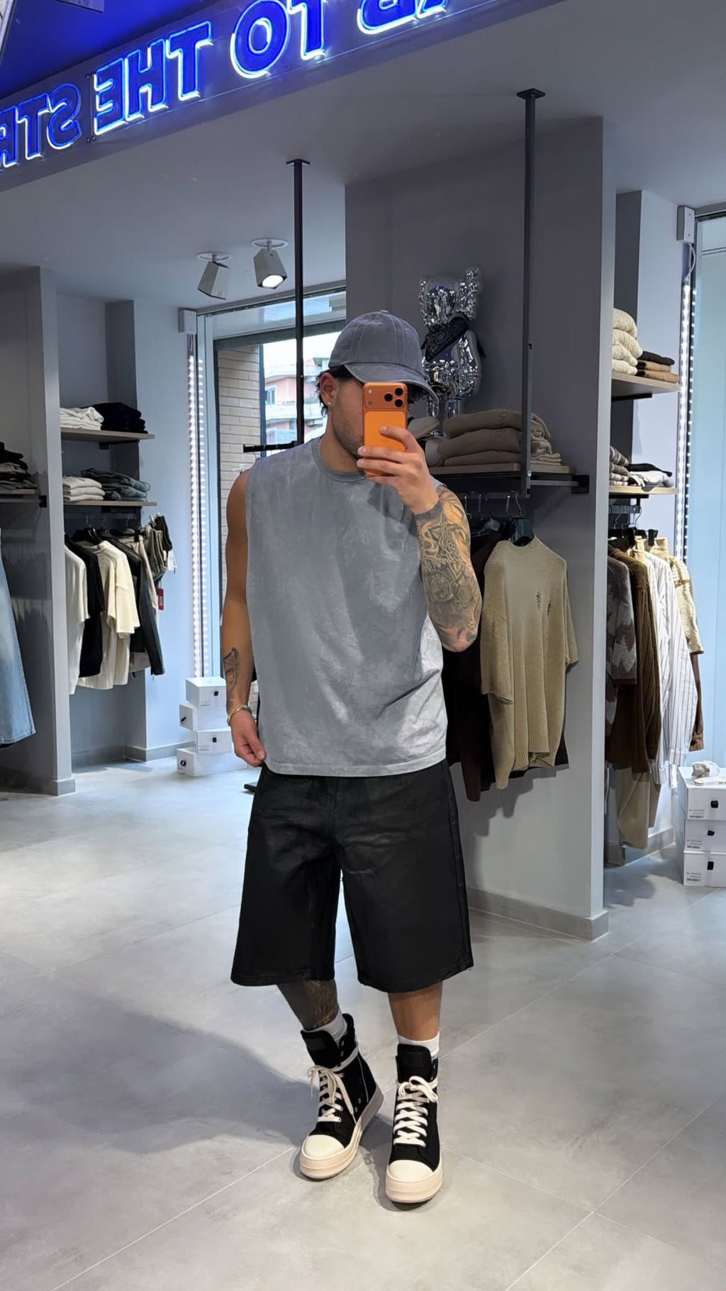 T-SHIRT SMANICATA (GREY)