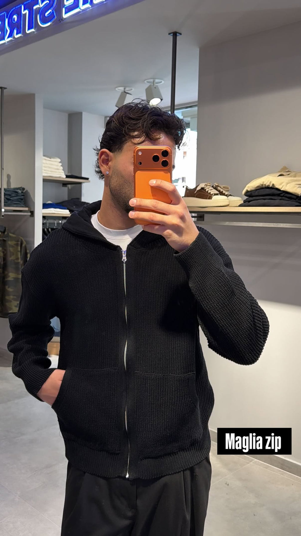 MAGLIA CON ZIP