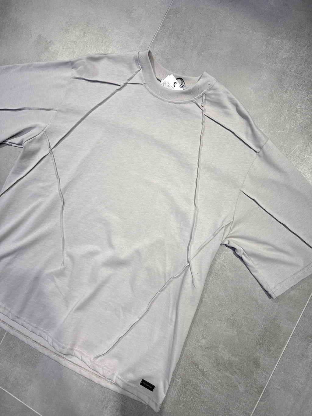 T-SHIRT “CUCITURE” GHIACCIO