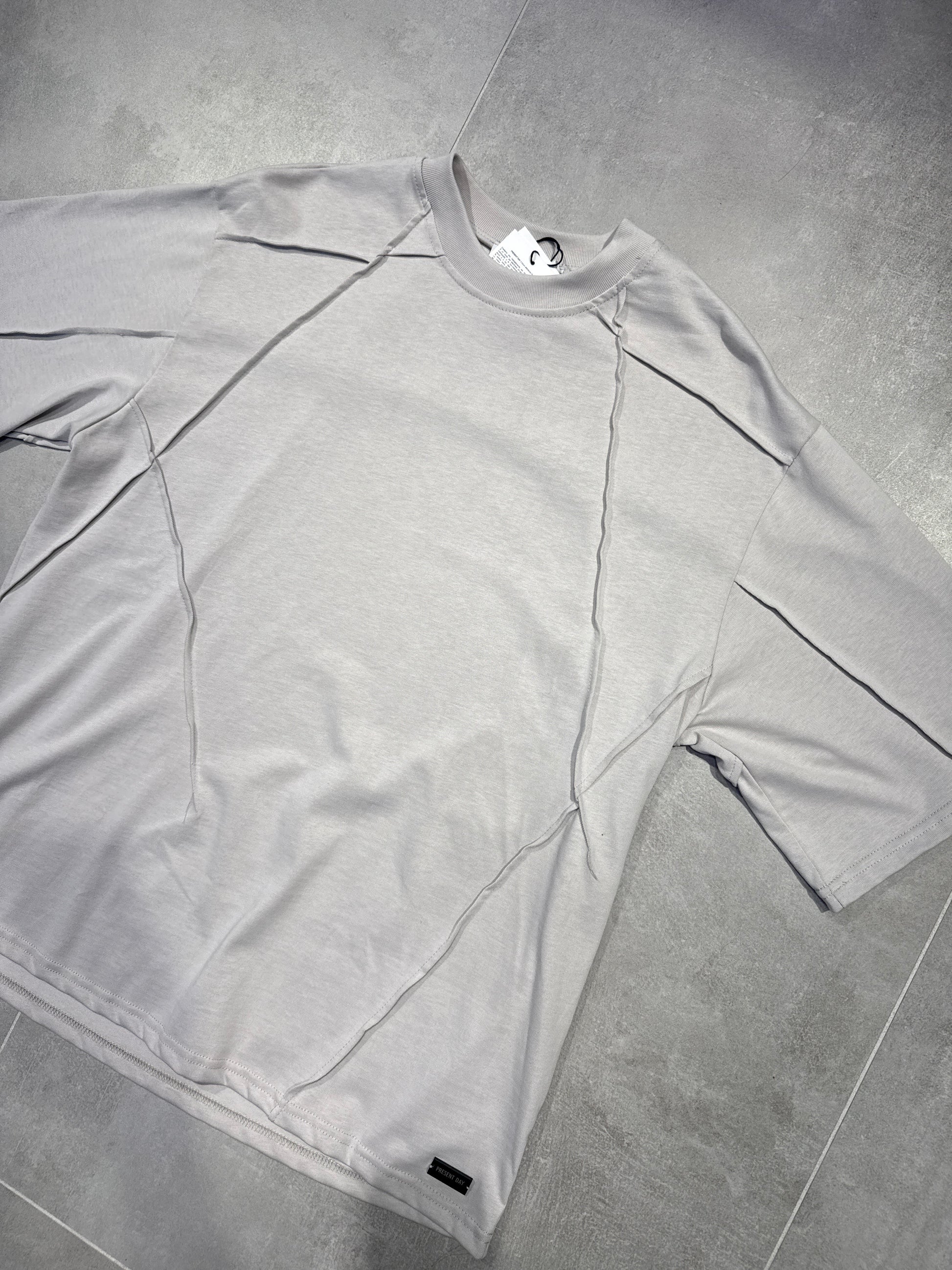 T-SHIRT “CUCITURE” GHIACCIO
