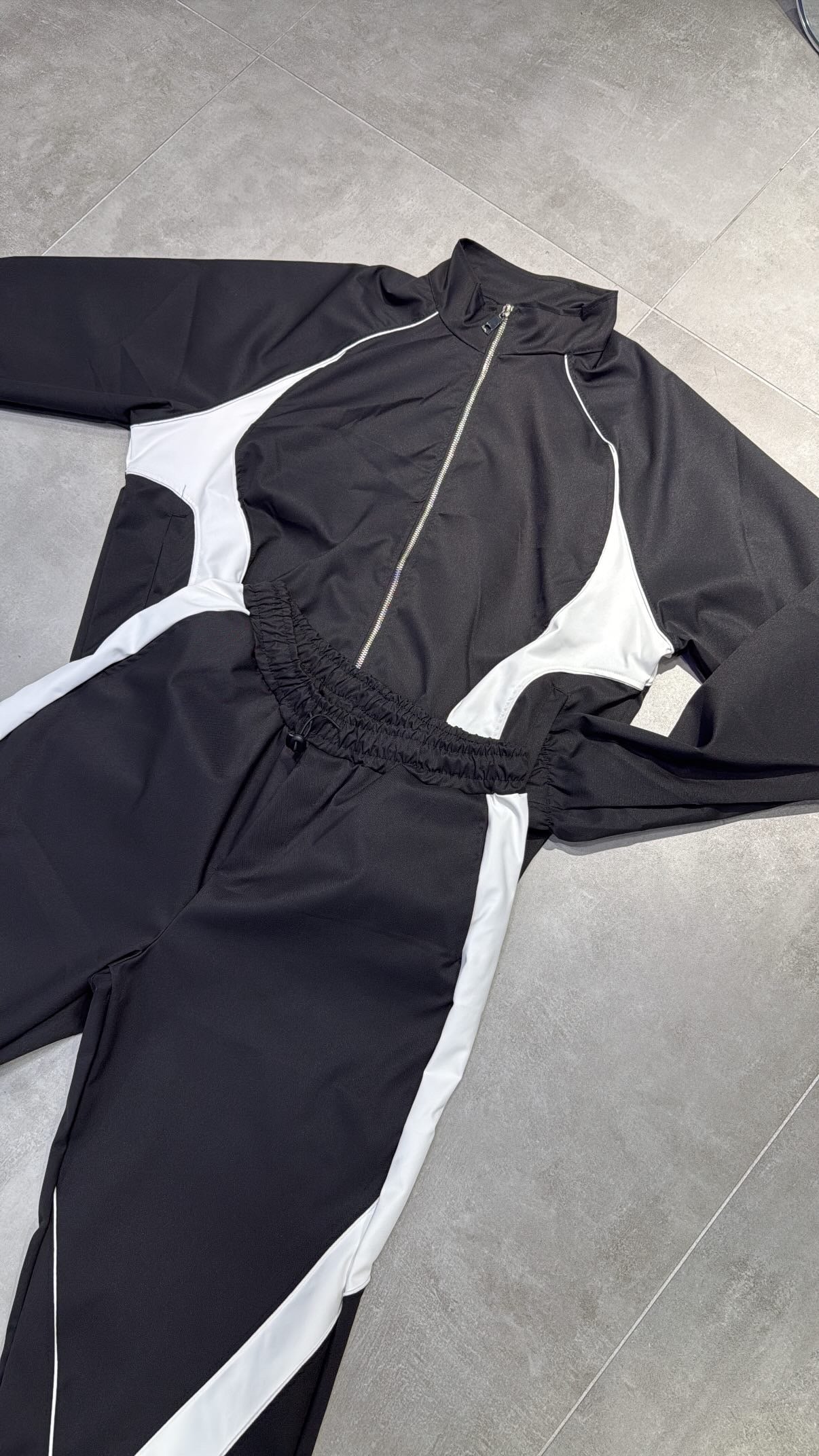 COORDINATO TUTA BLACK&WHITE